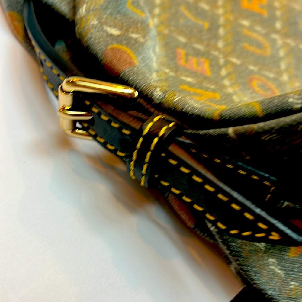 Dooney Bourke Spell Out Bucket Hobo Satchel - Picture 2 of 10